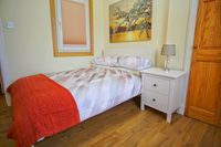 Bright & Spacious Flat 4 in Newhaven