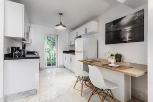 South Beach Suites on Alton