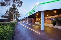Holiday Inn Warwick Farm