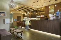 Central 65 Hostel & Cafe