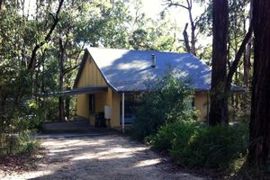 Idyllic Retreat For 4 People in Beautiful Otway Ranges, Recharge & Refresh in Hot Tub