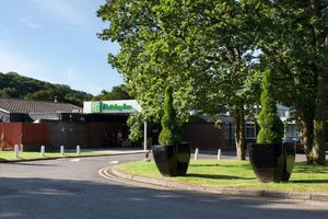 Holiday Inn NEWPORT