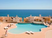 The View – Santo António Villas, Golf & Spa+Excursión en Barco à las Cuevas Marinas de Ponta da Piedade desde Lagos (salida 10h45)