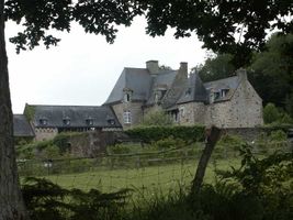 Chateau Hotel De Brelidy