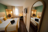 Hotel Kyriad Lyon Est - Bron Eurexpo Le Cottage