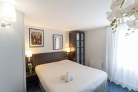 Hôtel Inn Design Carquefou+Entrada Le Puy du Fou 1 día