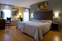 SNÖ Hotel Ciudad de Sabiñánigo