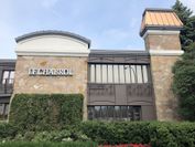 Le Chabrol Hotel & Suites