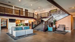 Best Western Plus Hilltop Inn