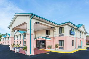 Days Inn by Wyndham Panama City/Callaway