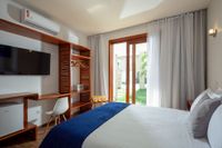 AIOLOS HOTEL & DISCOVERIES