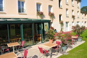 BRIT HOTEL CHATEAUDUN