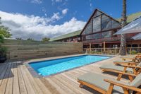 Knysna Log-Inn Hotel