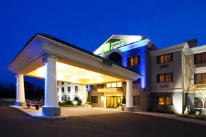 Holiday Inn Express Syracuse Airport by IHG