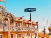 Travelodge by Wyndham Ontario