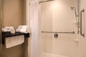 Holiday Inn Express and Suites Norwood Boston Area