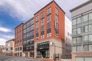 Cambria Hotel Portland Downtown-Old Port