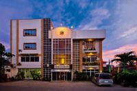 OYO 880 Flores De Musa Inn