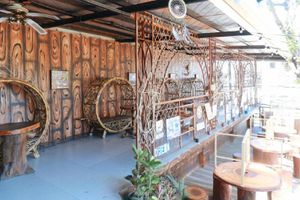 RedDoorz Plus @ Castle Chateau Iloilo