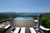 Esperos Suites & Villas