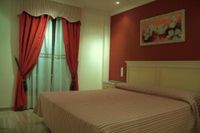 Hotel los Girasoles+Entradas Sevilla FC VS Real Madrid Categoría 1