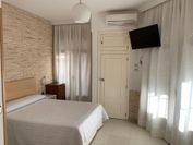 Hostal Cervantes+Bilhete Parque Warner 2 dias consecutivos