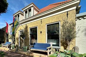 Hotel Buren