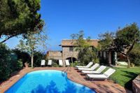 Fondo Turiello Villa Gardens Pool and Guest Services