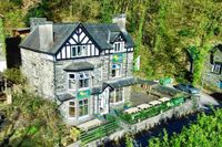 The Vagabond Bunkhouse