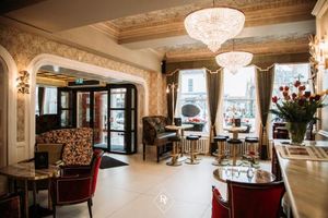 Westenra Arms Hotel