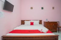 RedDoorz Syariah near Batu Night Spectacular 3