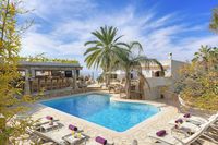 Buccara Villa Mistral