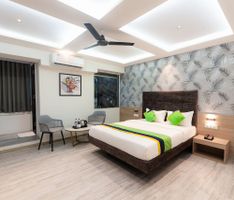 Treebo Cocostay Hadapsar