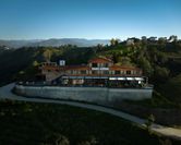 E.s.s. Sari KÔøΩsk Hotel