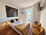 Naval Guest House & Bistrô